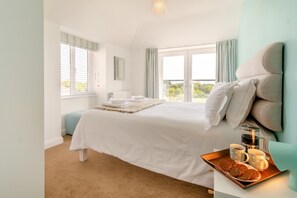 Iron/ironing board, free WiFi, bed sheets - 2 Bed in Scarborough (oc-t29696) (Scarborough)