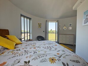 Iron/ironing board, free WiFi, bed sheets - 1 Bed in Creech (oc-g29728) (Creech)