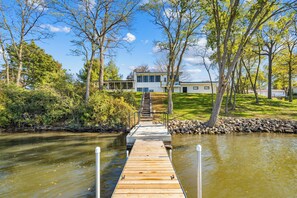 Exterior - Stunning Mid-Century Lakeside Retreat on Cedar Lake in Nashua (Nashua)