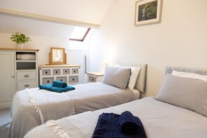 Bügeleisen/Bügelbrett, kostenloses WLAN, Bettwäsche