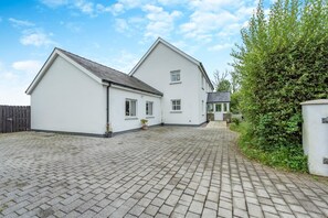 Exterior - 1 Bed in Ludchurch (oc-m29752) (Ludchurch)
