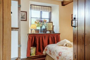 واي فاي مجانًا وملاءات أسرّة