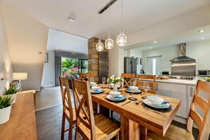 Dining - 4 Bed in Beadnell (oc-b29707) (Beadnell)