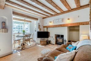 TV - 2 Bed in Wiveton (oc-g29762) (Wiveton)