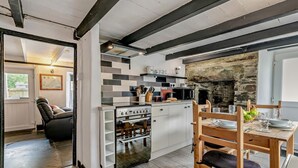 Dining - 2 Bed in Delabole (oc-r29780) (Delabole)