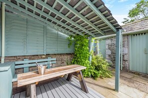 Outdoor dining - 3 Bed in Newton In Cartmel (oc-a29796) (Upper Allithwaite)