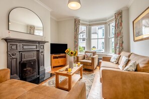 TV - 4 Bed in Swanage (oc-a29454) (Swanage)