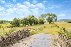 Property grounds - 1 Bed in Leintwardine (oc-b29785) (Buckton)