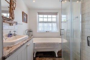 Hair dryer, towels - 2 Bed in Langton Herring (oc-r29848) (Langton Herring)