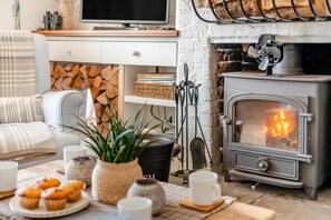 Interior - 2 Bed in Langton Herring (oc-r29848) (Langton Herring)