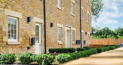 Luxury Stay at Yarwell Mill, Peterborough