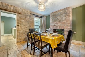 Dining - 3 Bed in Swanage (oc-n29755) (Swanage)