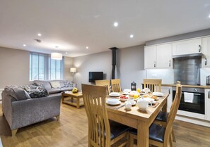 Interior - Curlew Crag Cottage - Three Bedroom House, Sleeps 6 (Newby Bridge)