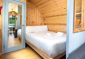 Free WiFi, bed sheets - Orrest Head - One Bedroom House, Sleeps 4 (Newby Bridge)
