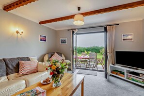 TV, fireplace - 4 Bed in St. Florence (oc-r29795) (Saint Florence)