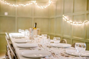 Dining - 3 Bed in Two Waters Foot (oc-p29856) (Broadoak)