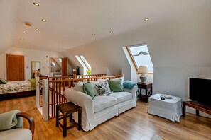 Iron/ironing board, free WiFi, bed sheets - 1 Bed in Kirby-le-Soken (oc-f29905) (Kirby le Soken)