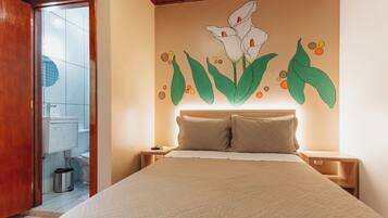 Quarto casal standard, vista para o jardim, no andar executivo | Espaço de trabalho para notebook, Wi-Fi de cortesia