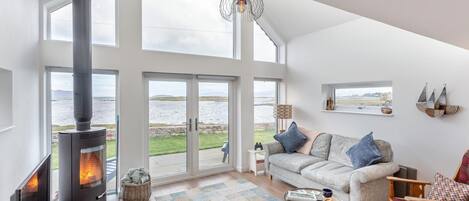 Télévision, cheminée