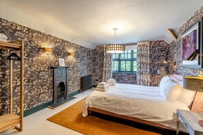 Bügeleisen/Bügelbrett, kostenloses WLAN, Bettwäsche