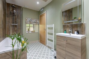 Towels - 1 Bed in Wycliffe (oc-t29946) (Wycliffe)