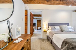 Free WiFi, bed sheets - 1 Bed in Sedgeberrow (oc-w30007) (Sedgeberrow)
