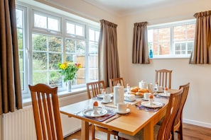 Dining - 3 Bed in Brancaster Staithe (oc-d29976) (Brancaster Staithe)