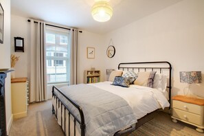 Free WiFi, bed sheets - 2 Bed in Cromer (oc-t29986) (Cromer)