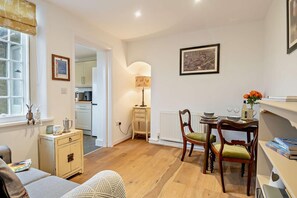 TV - 1 Bed in Holkham (oc-h29991) (Holkham)
