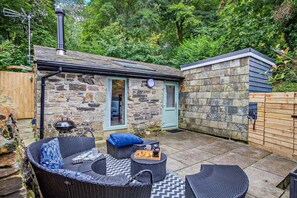 Terrace/patio - 1 Bed in Waterlake (oc-p30009) (Saint Winnow)