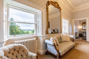 TV, fireplace - 8 Bed in Hambridge (oc-e29974) (Hambridge)