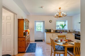 Dining - 3 Bed in Coldingham (oc-b29846) (Coldingham)