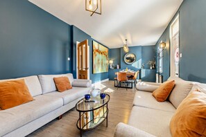 TV, fireplace - 3 Bed in Cromer (oc-r30071) (Cromer)