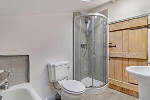 Towels - 2 Bed in Lavenham (oc-s30055) (Lavenham)