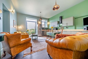 TV - 2 Bed in Coldstream (oc-t30042) (Coldstream)