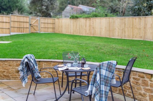 2 Bed in Melplash (oc-r30043)