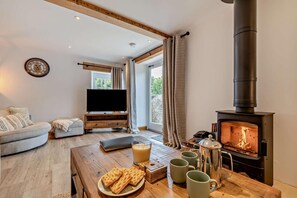 Interior - 3 Bed in Hartington (oc-h30059) (Hartington Nether Quarter)