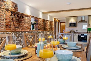 Dining - 3 Bed in Hartington (oc-h30059) (Hartington Nether Quarter)