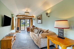 TV - 1 Bed in Saltfleetby (oc-b30073) (Saltfleetby)