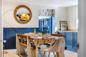 Dining - 5 Bed in Filby (oc-l30148) (Filby)