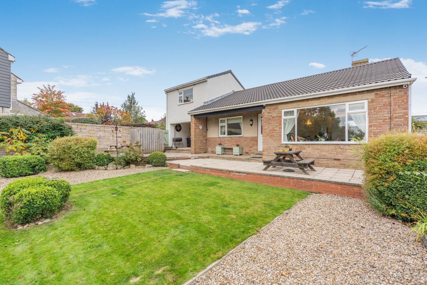 屋外ダイニングエリア