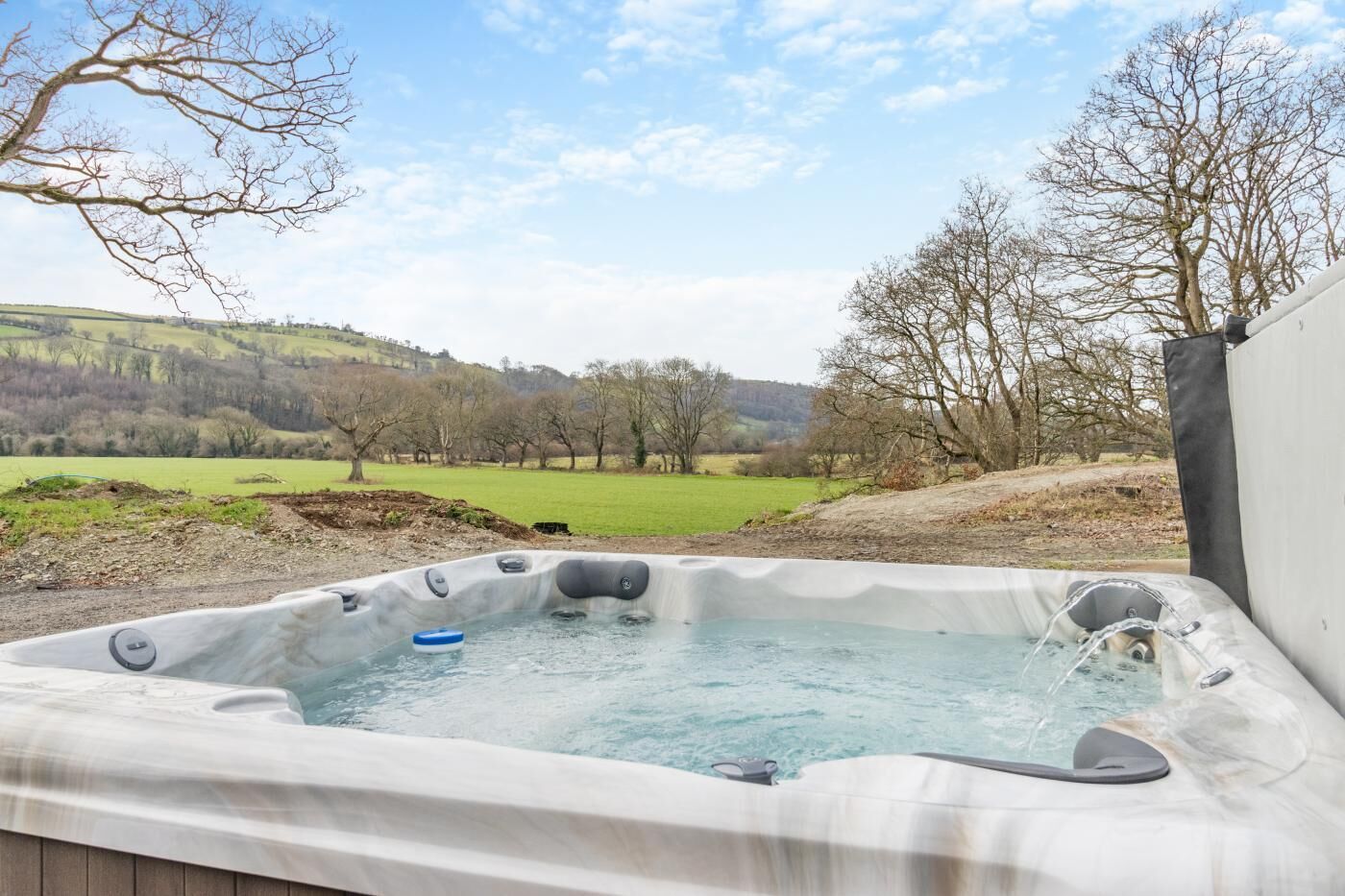 Bain à remous extérieur