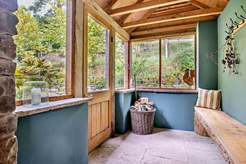 2 Bed in Cwmdu (oc-l30162)