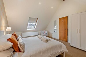 Iron/ironing board, travel crib, free WiFi, bed sheets - 3 Bed in Heacham (oc-t30182) (Heacham)
