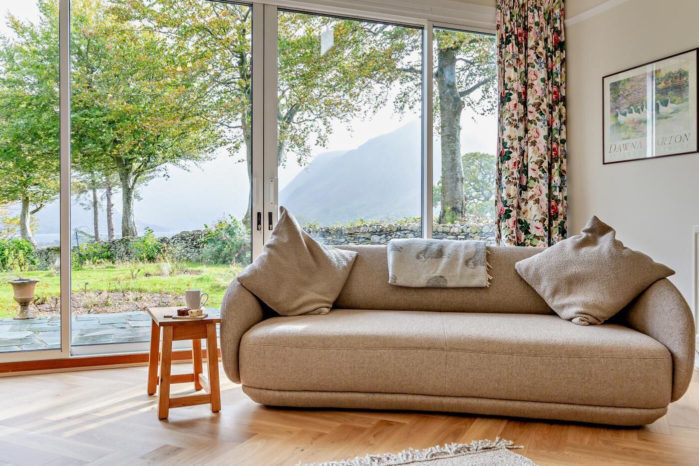 Televisie en een open haard