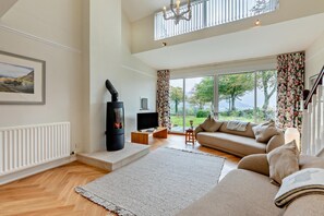 TV, fireplace - 3 Bed in Loweswater (oc-w30224) (Loweswater)