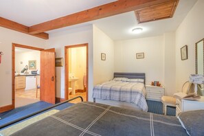 1 habitación y ropa de cama 