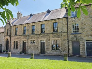 Exterior - 6 Bed in Richmond (oc-s30199) (Richmond)