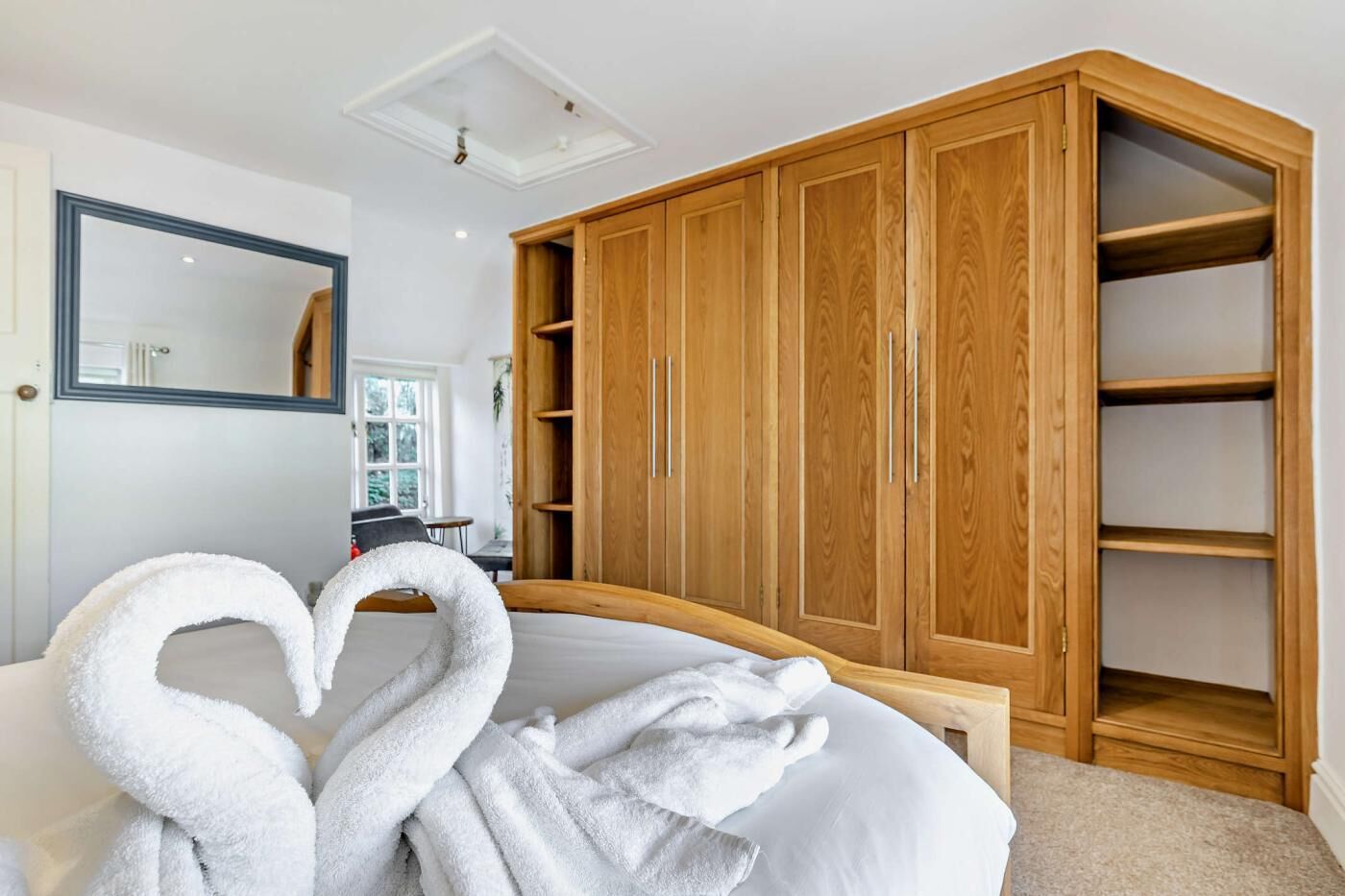 Iron/ironing board, free WiFi, bed sheets