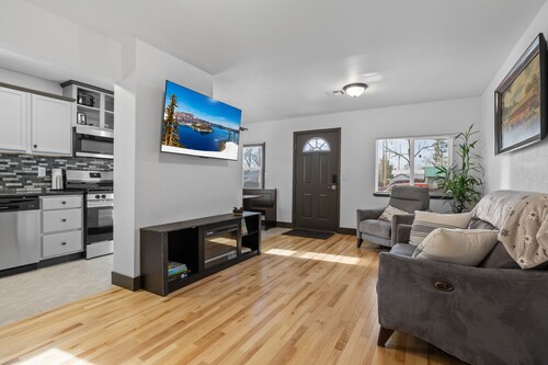 2-bedroom house in lovely Grants Pass close to downtown